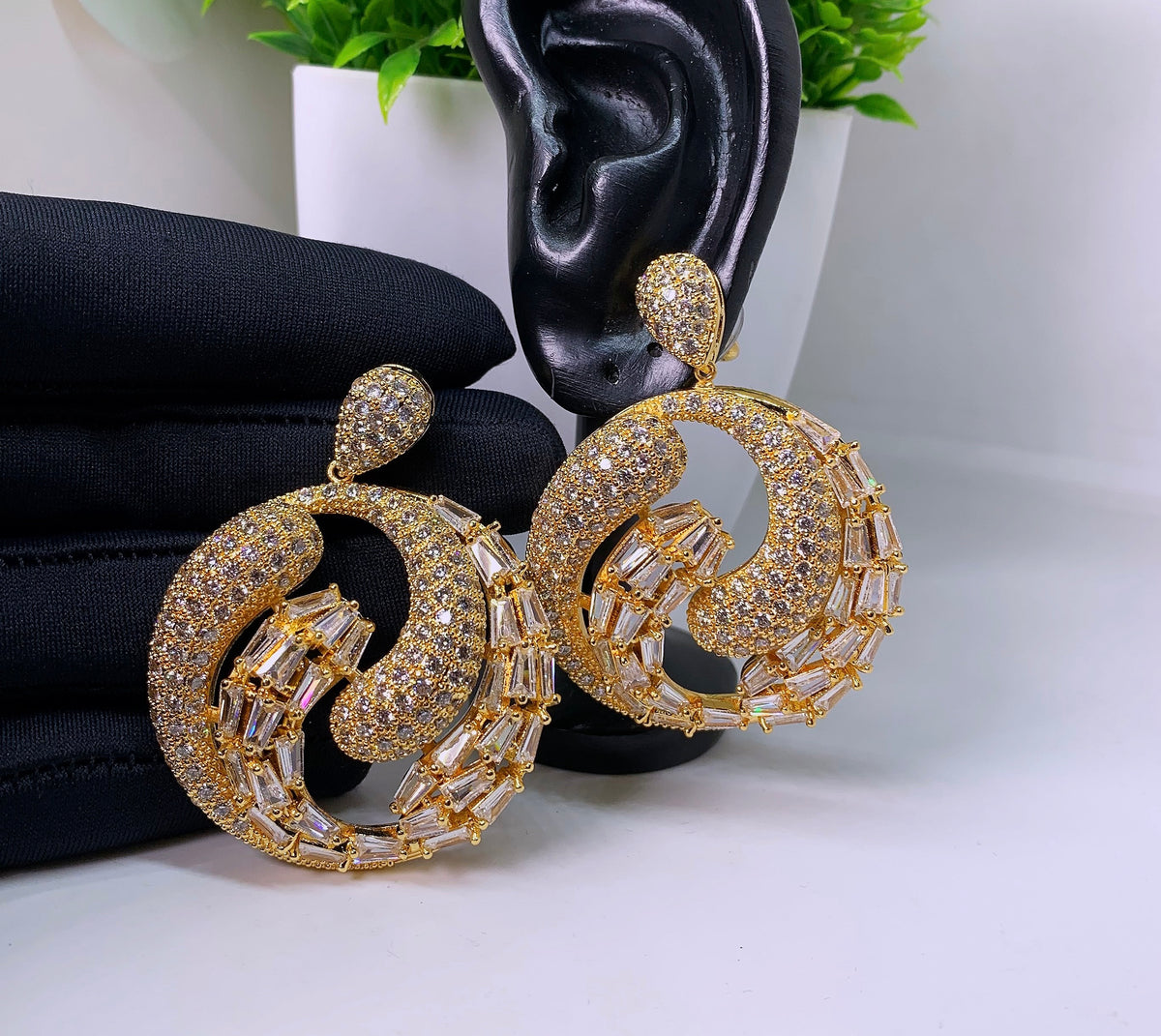 Crescent gold-plated zirconia dangle statement female earrings